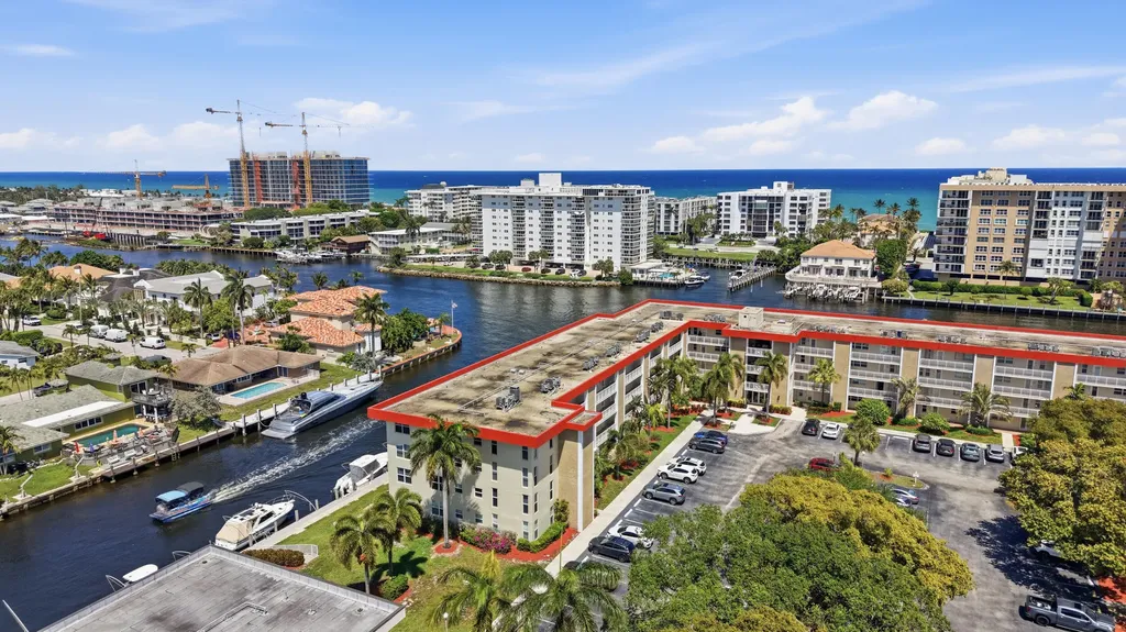 3180 NE 48th Court Lighthouse Point FL 33064