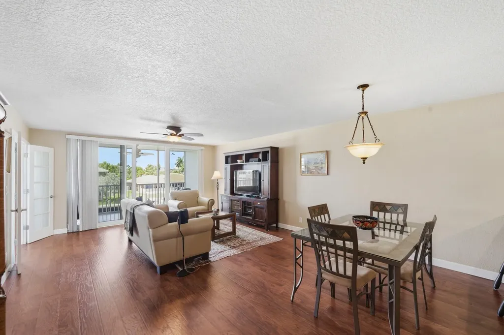 3180 NE 48th Court Lighthouse Point FL 33064