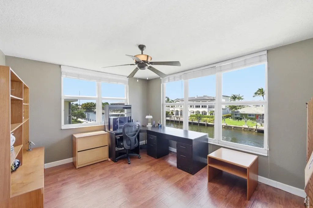 3180 NE 48th Court Lighthouse Point FL 33064