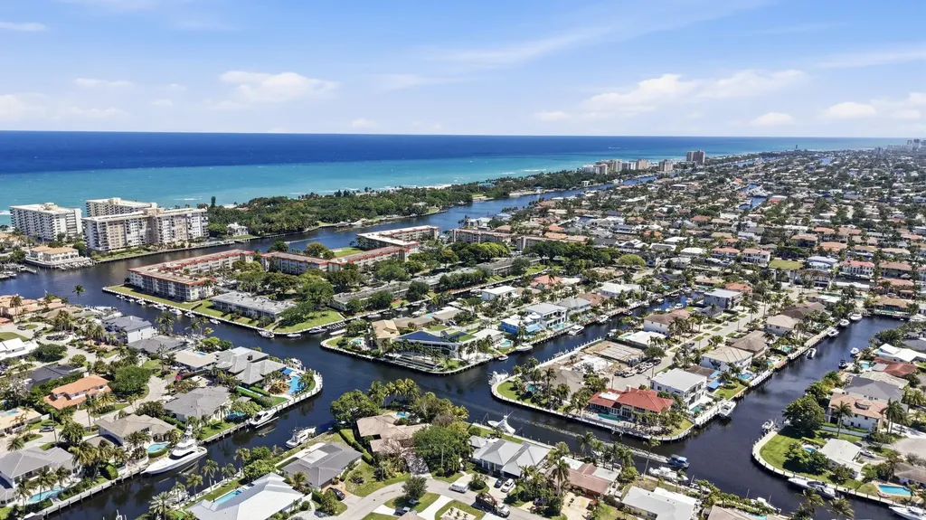 3180 NE 48th Court Lighthouse Point FL 33064