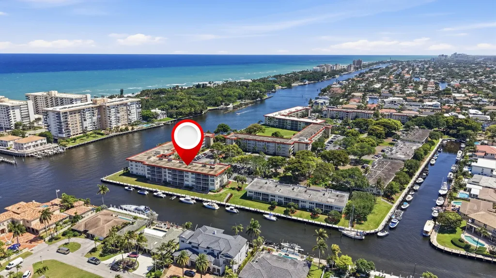 3180 NE 48th Court Lighthouse Point FL 33064