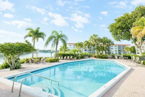 3180 NE 48th Court Lighthouse Point FL 33064