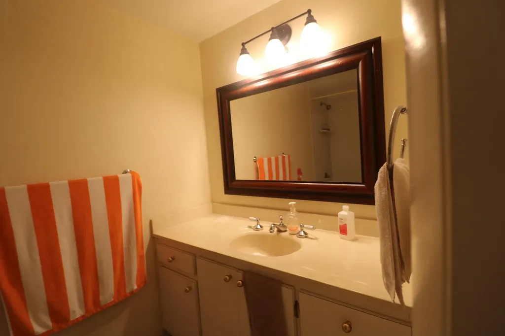 4001 Hillcrest Drive Hollywood FL 33021
