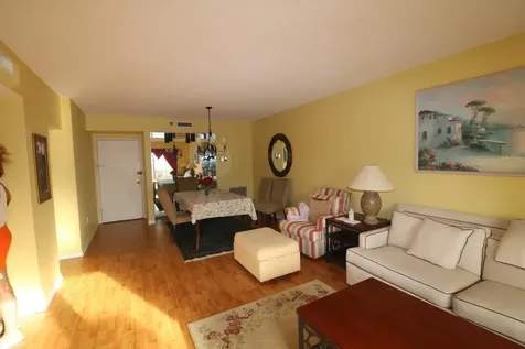 4001 Hillcrest Drive Hollywood FL 33021