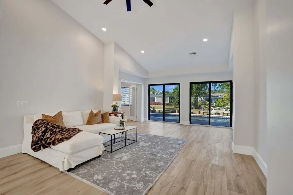 1107 SE 13th Court Deerfield Beach FL 33441