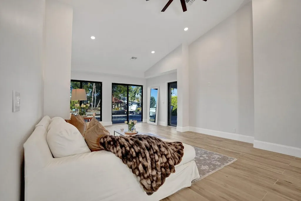 1107 SE 13th Court Deerfield Beach FL 33441