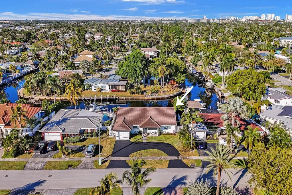 1107 SE 13th Court Deerfield Beach FL 33441