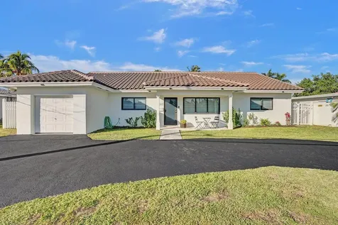 1107 SE 13th Court Deerfield Beach FL 33441
