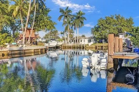 1107 SE 13th Court Deerfield Beach FL 33441