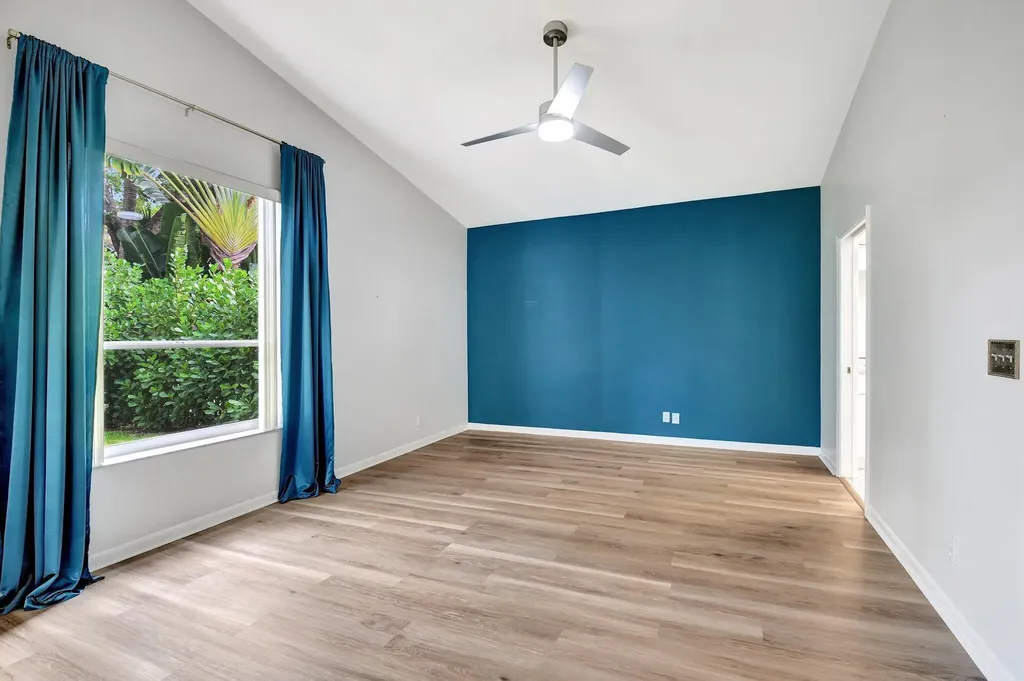 3947 Redondo Way Boca Raton FL 33487