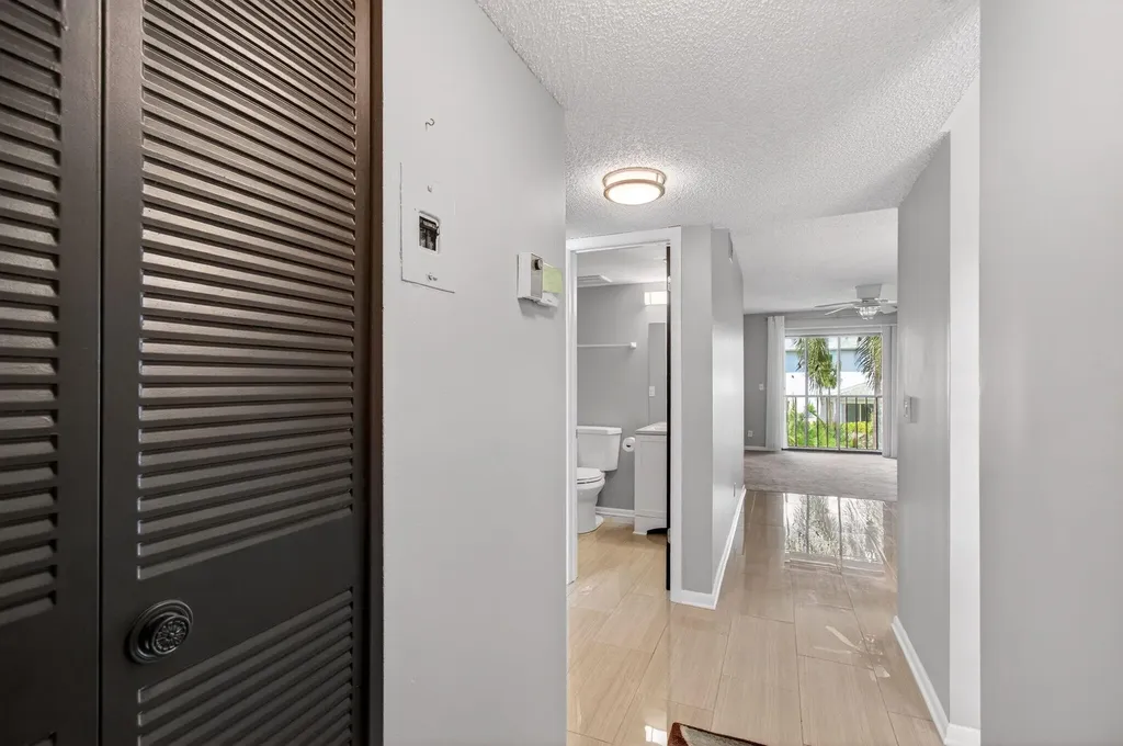 7245 Golf Colony Court Lake Worth FL 33467