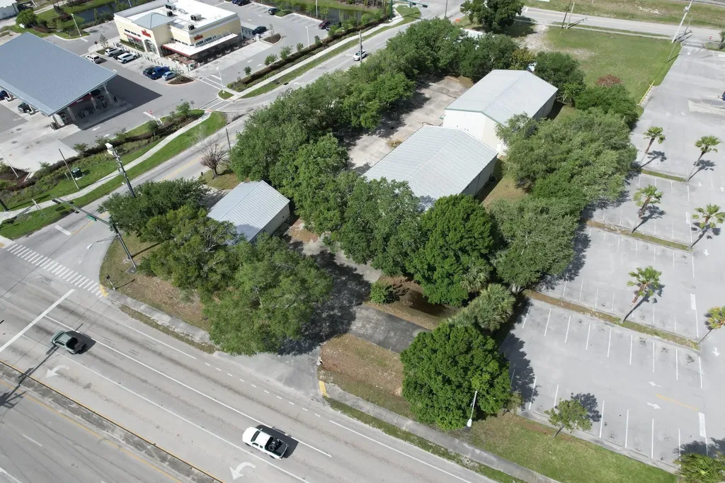 4505 Us Highway 1 Highway Vero Beach FL