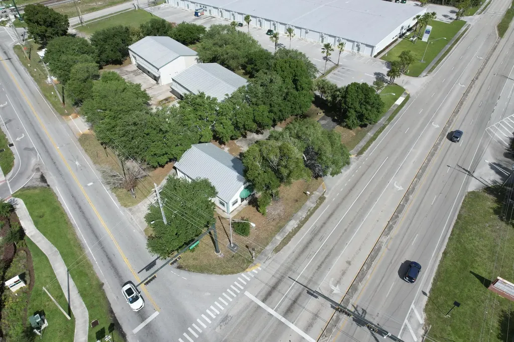 4505 Us Highway 1 Highway Vero Beach FL