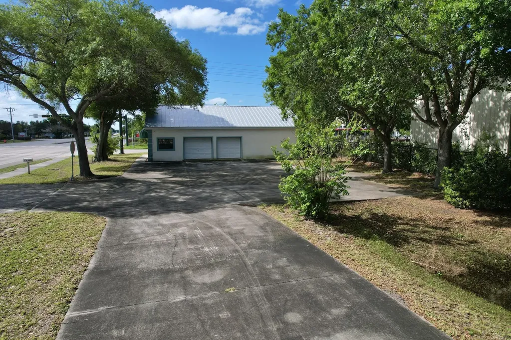 4505 Us Highway 1 Highway Vero Beach FL