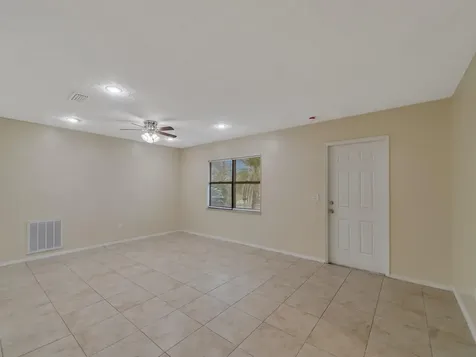 1166 SE Preston Lane Port St Lucie FL 34983