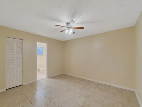 1166 SE Preston Lane Port St Lucie FL 34983