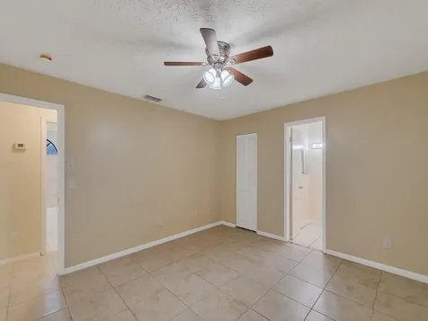 1166 SE Preston Lane Port St Lucie FL 34983