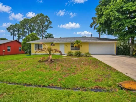 1166 SE Preston Lane Port St Lucie FL 34983