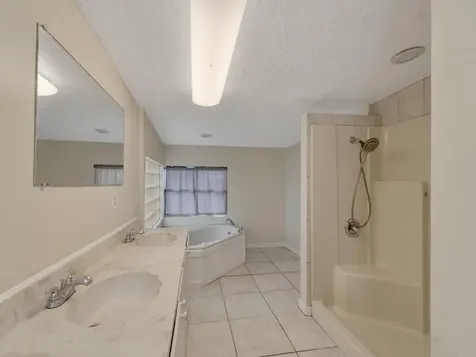 1166 SE Preston Lane Port St Lucie FL 34983