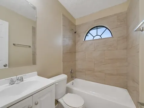 1166 SE Preston Lane Port St Lucie FL 34983