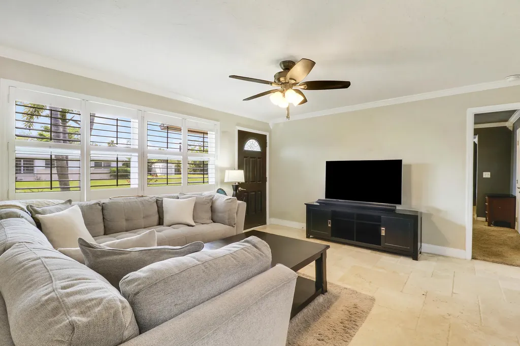 19049 SE Robert Drive Jupiter FL 33469