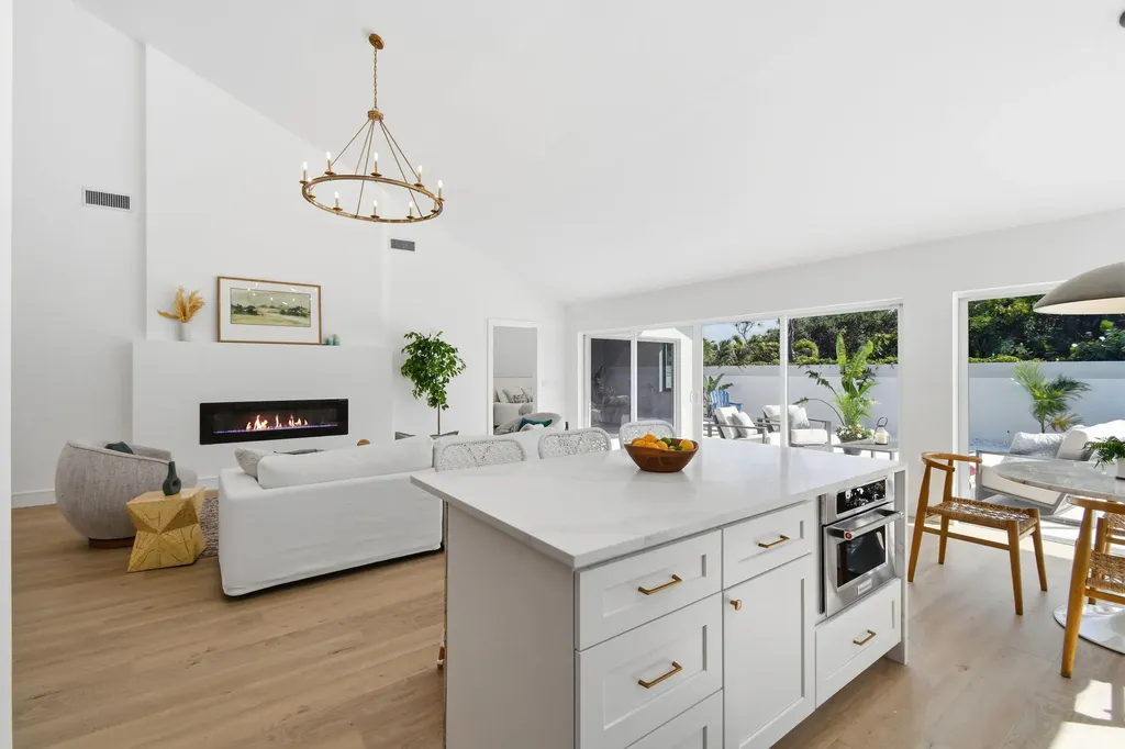 198 Ridge Road Jupiter FL 33477