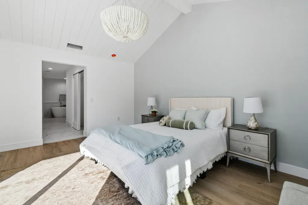 198 Ridge Road Jupiter FL 33477