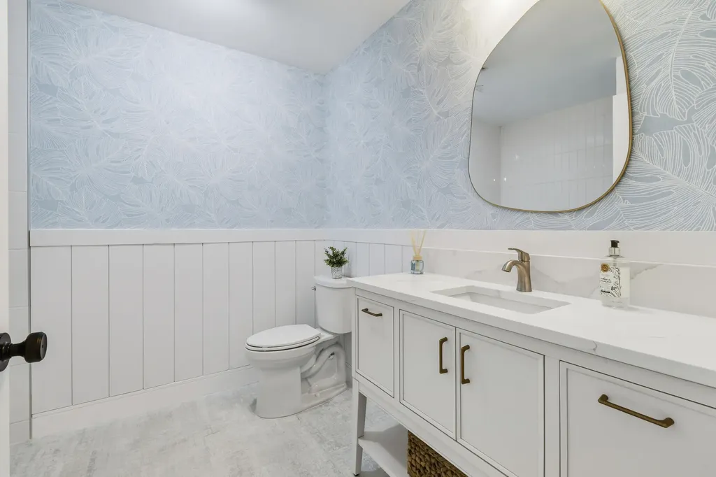 198 Ridge Road Jupiter FL 33477