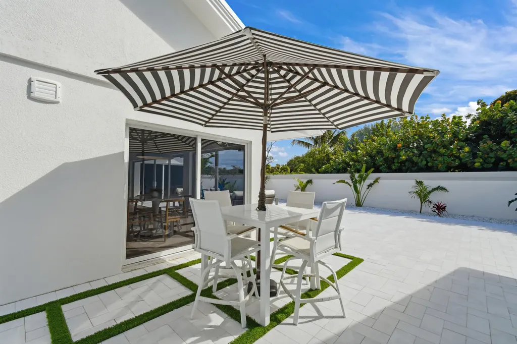198 Ridge Road Jupiter FL 33477