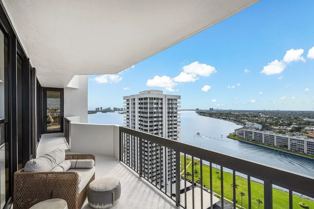 108 Lakeshore Drive North Palm Beach FL 33408