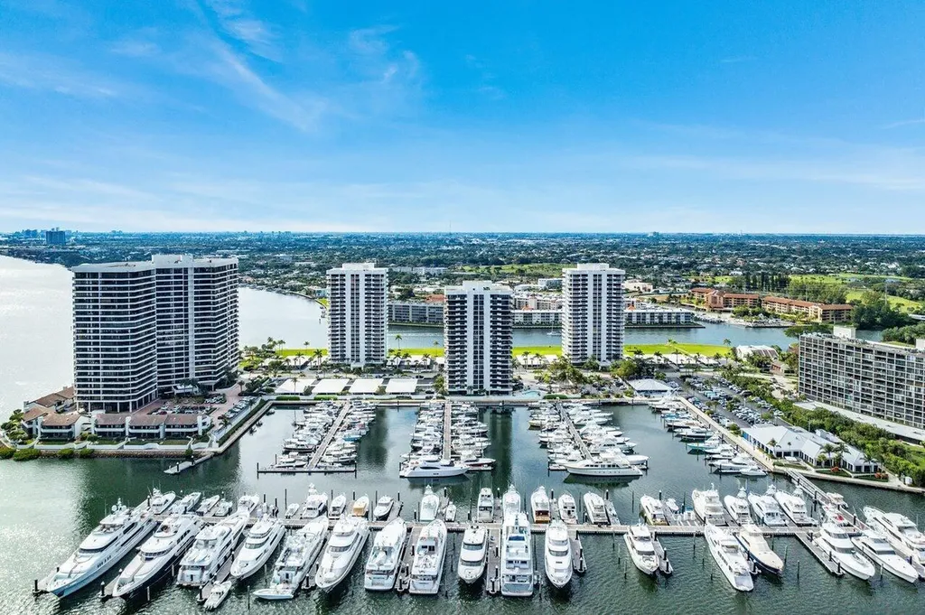 108 Lakeshore Drive North Palm Beach FL 33408