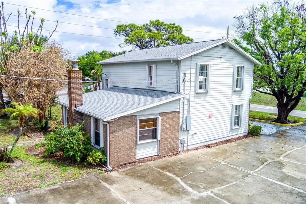 1514 SE Port St Lucie Boulevard Port St Lucie FL