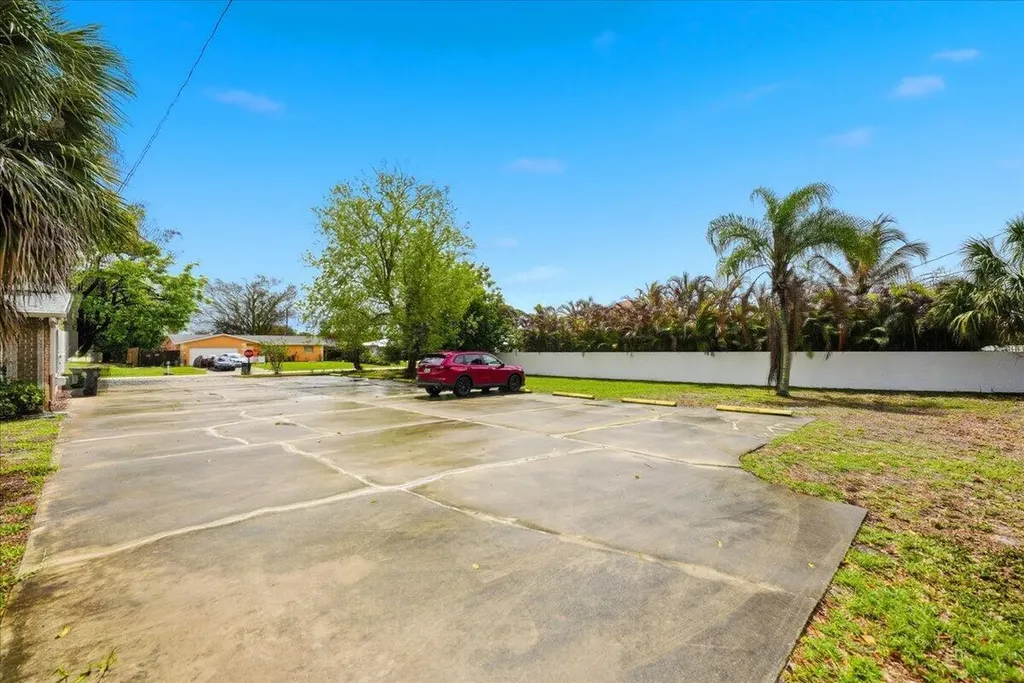 1514 SE Port St Lucie Boulevard Port St Lucie FL