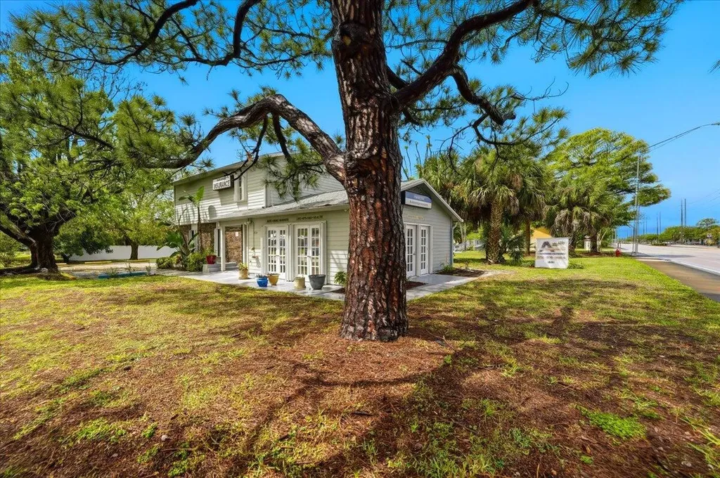 1514 SE Port St Lucie Boulevard Port St Lucie FL