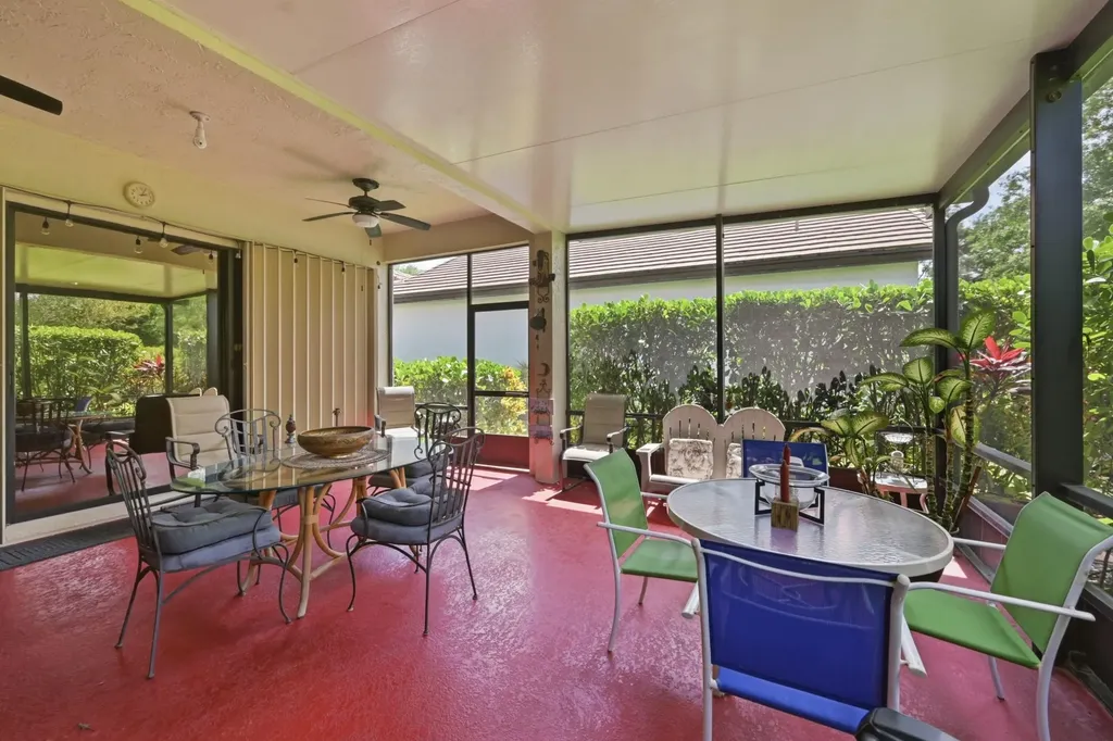262 Sherwood Forest Drive Delray Beach FL 33445