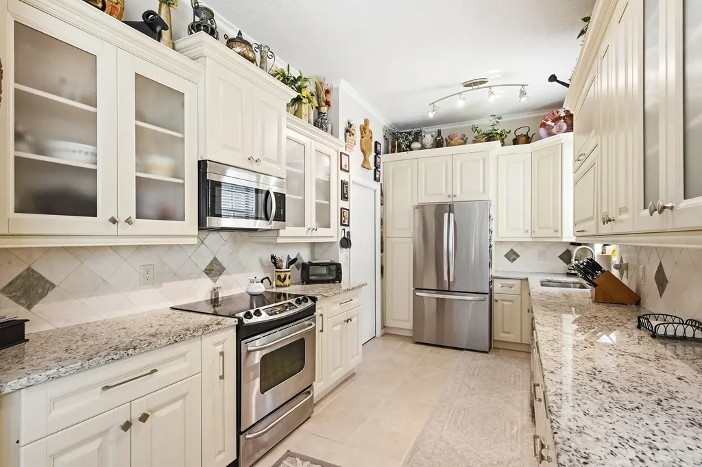 262 Sherwood Forest Drive Delray Beach FL 33445