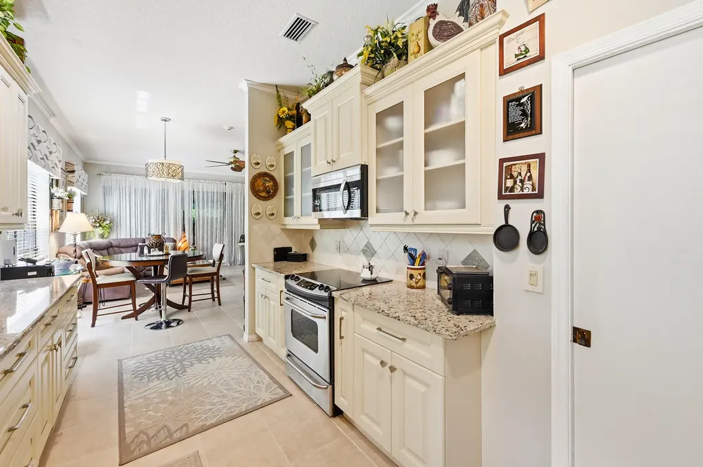 262 Sherwood Forest Drive Delray Beach FL 33445