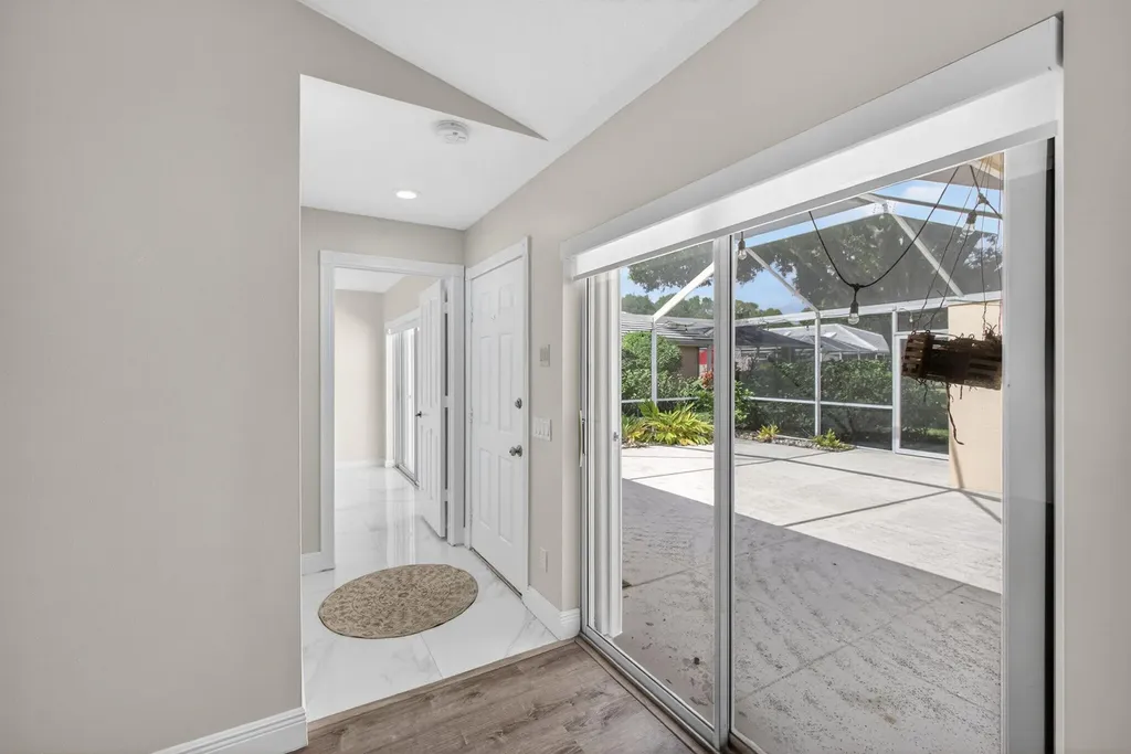 1504 Springdale Court Palm Beach Gardens FL 33403