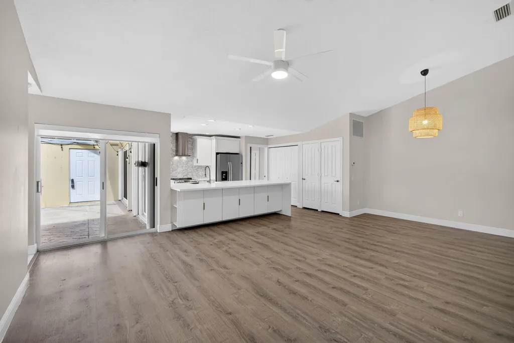 1504 Springdale Court Palm Beach Gardens FL 33403