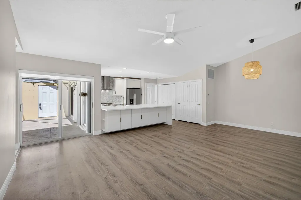 1504 Springdale Court Palm Beach Gardens FL 33403