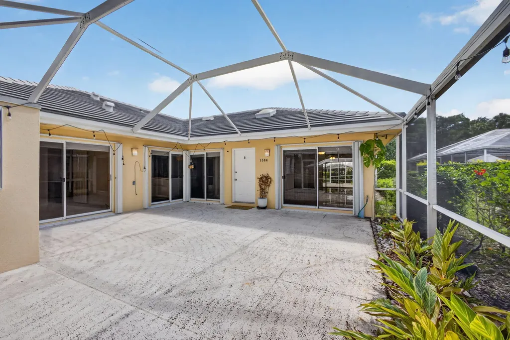 1504 Springdale Court Palm Beach Gardens FL 33403