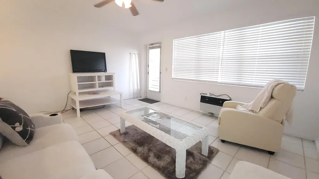 319 Chatham P West Palm Beach FL 33417