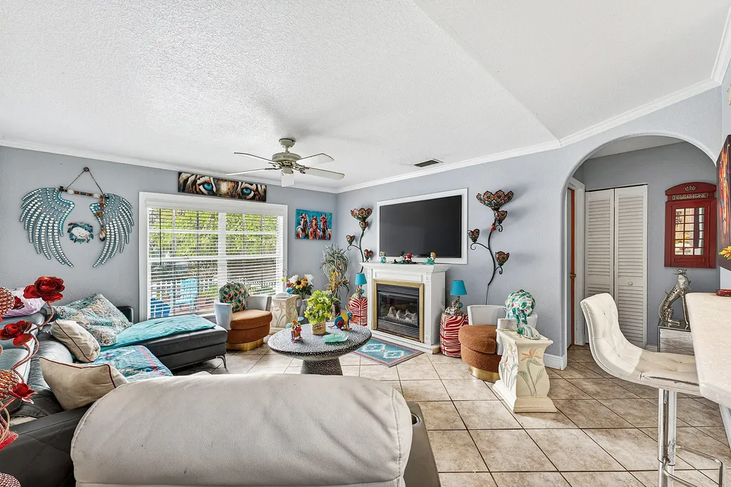 16398 Temple Boulevard Loxahatchee FL 33470