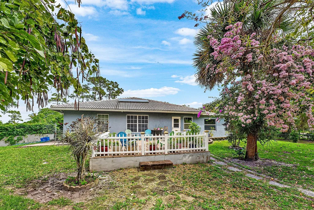 16398 Temple Boulevard Loxahatchee FL 33470