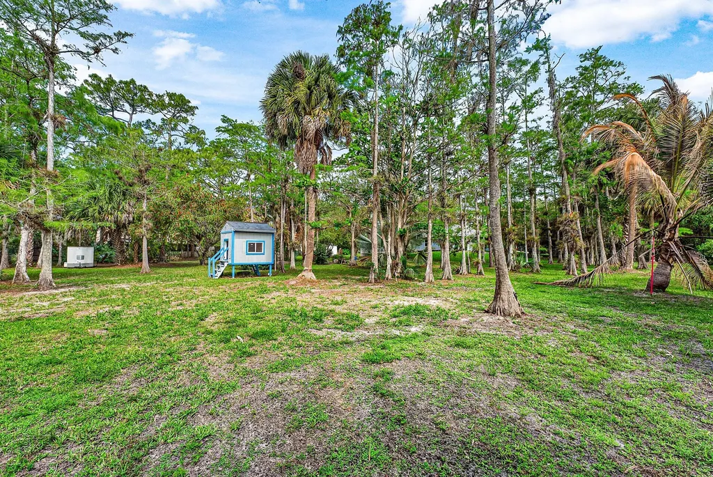 16398 Temple Boulevard Loxahatchee FL 33470