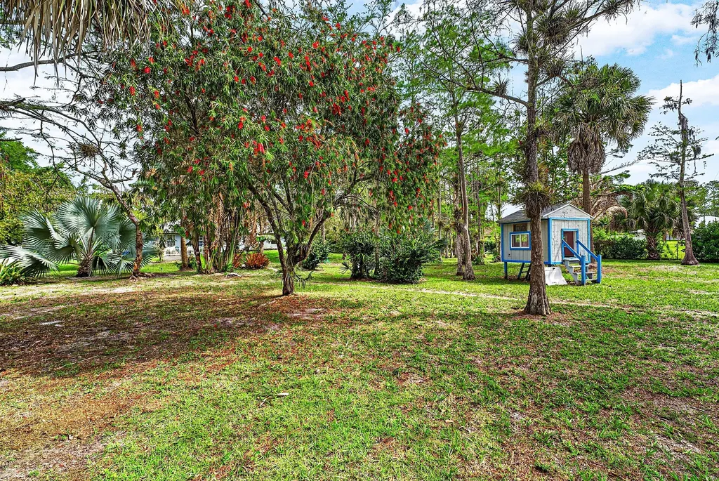 16398 Temple Boulevard Loxahatchee FL 33470