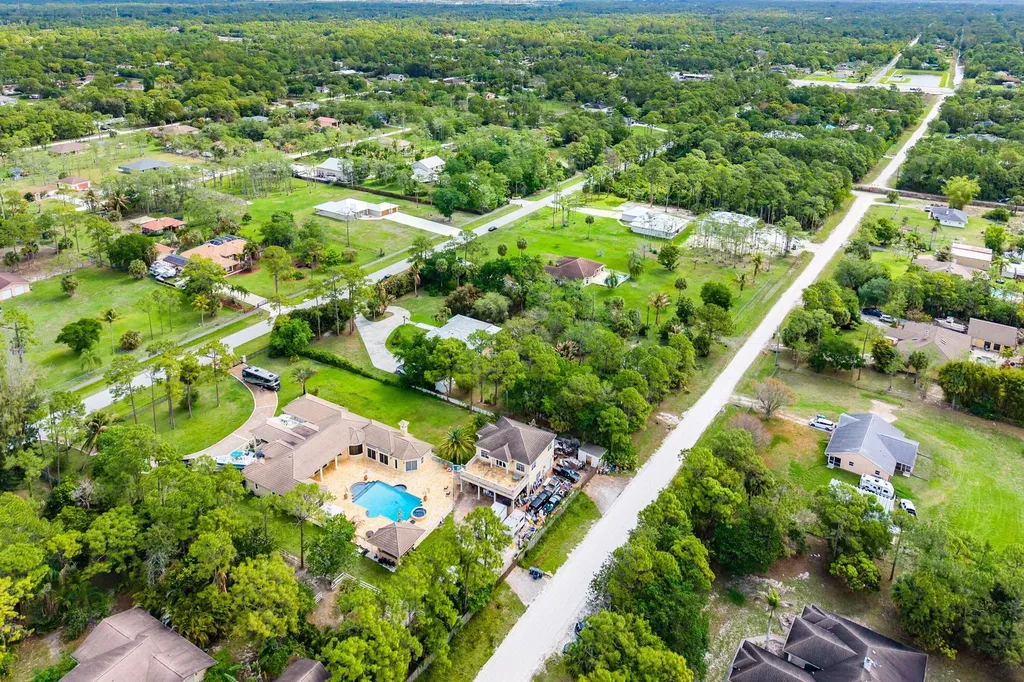 16398 Temple Boulevard Loxahatchee FL 33470