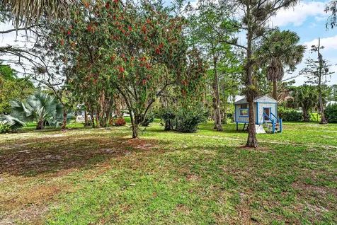 16398 Temple Boulevard Loxahatchee FL 33470