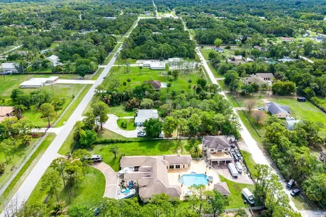 16398 Temple Boulevard Loxahatchee FL 33470