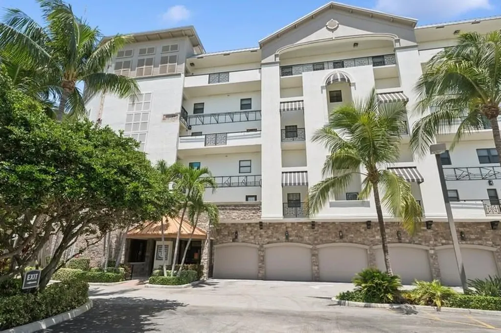 1035 S Federal Highway Delray Beach FL 33483